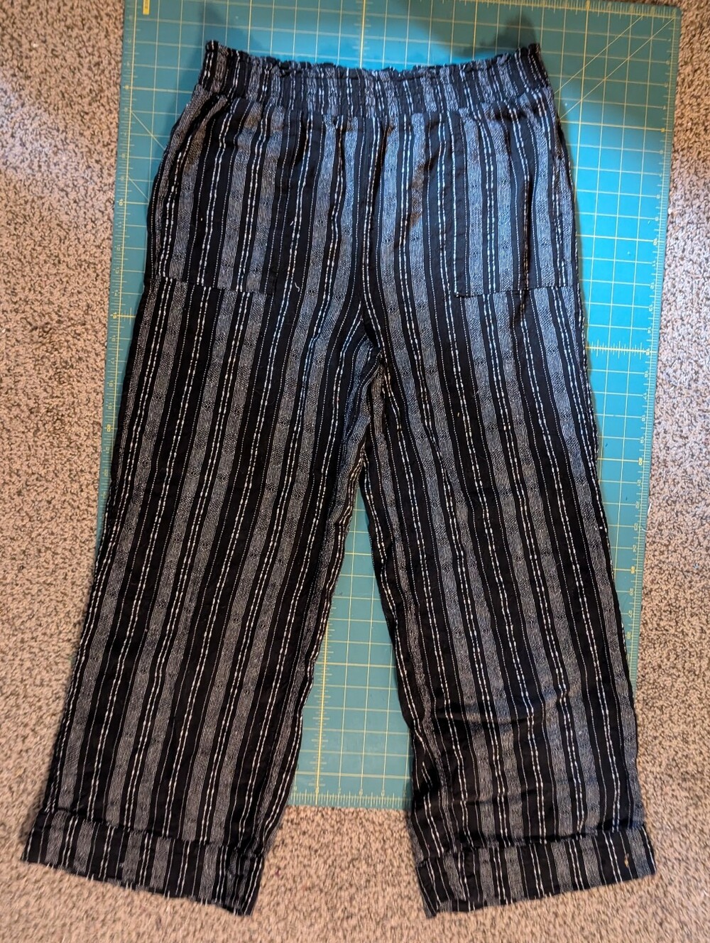 Time & Tru Linen Blend Lounge Pants S Wide Leg Black White Pin Stripes